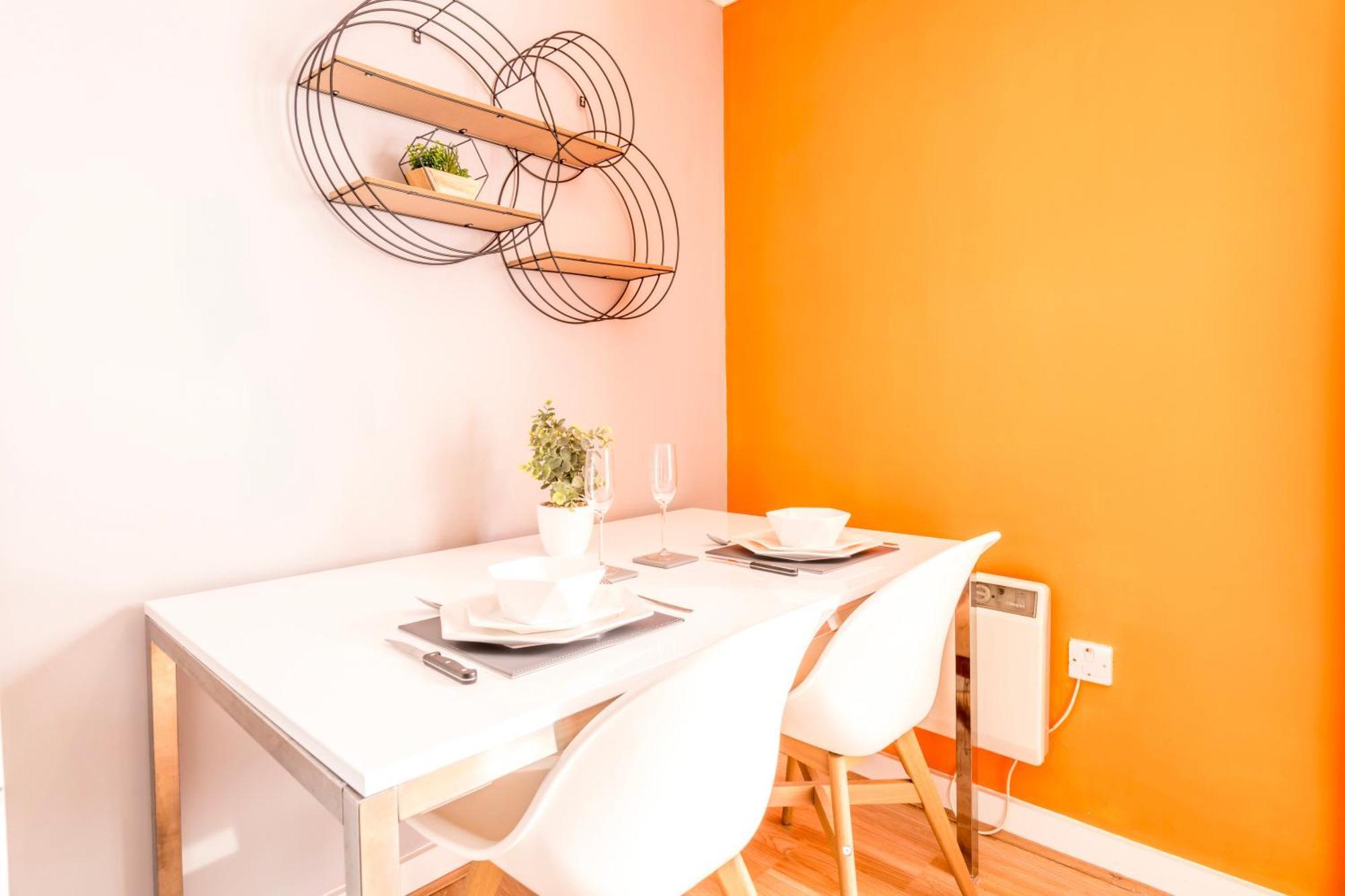 Prime Location - Modern City Apartment! Bristol Bagian luar foto